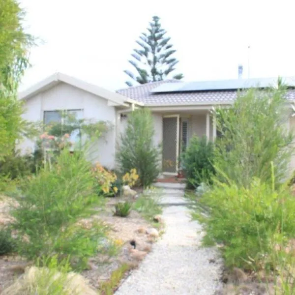 Costa Casa Jervis Bay Retreat, hotel i Vincentia