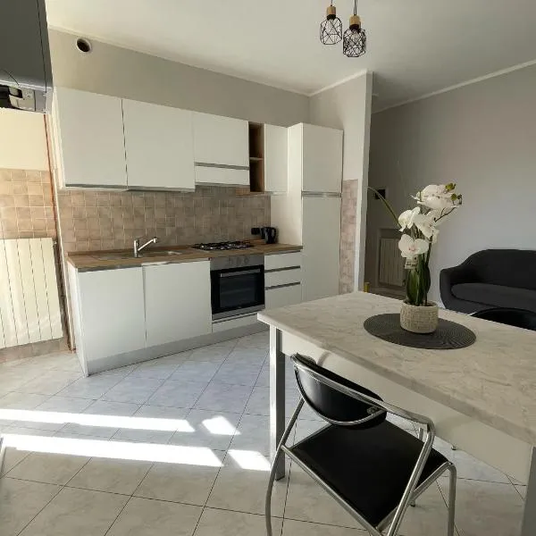 YukieHome, hotel v destinácii Borgomanero