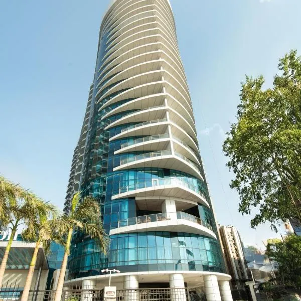 Nile Suites Plaza Apartments, hotel in Cairo