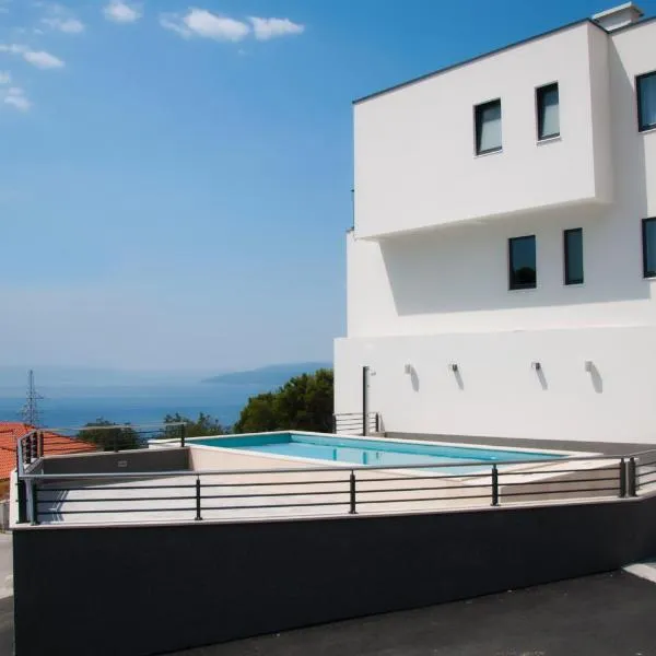 Whitehouse Apartments, hotel v destinaci Makarska