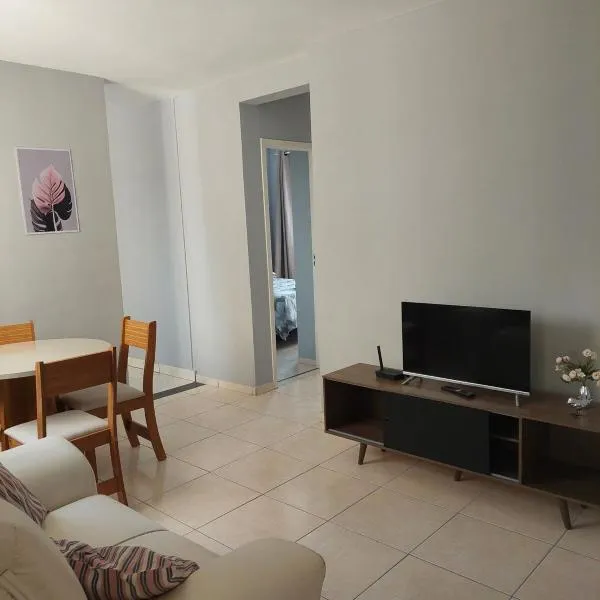 Gracioso ap in Sete Lagoas, hotel in Sete Lagoas