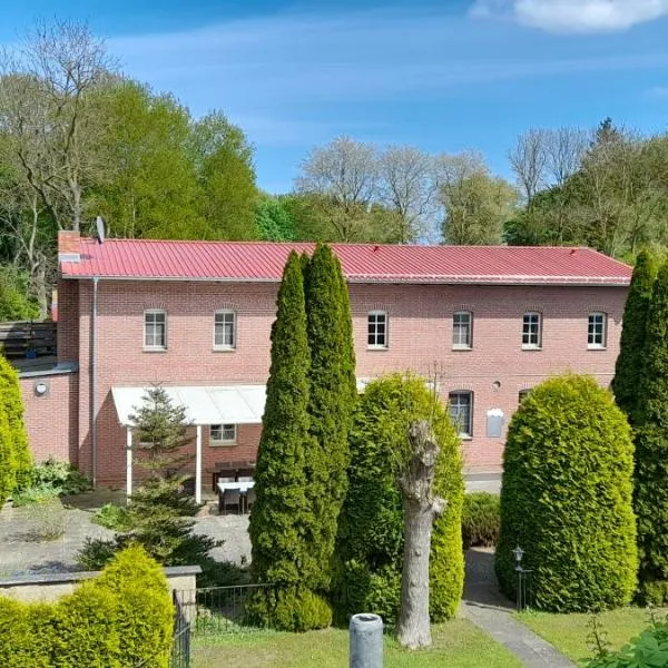 Gasthof Holtz, hotel in Mesekenhagen