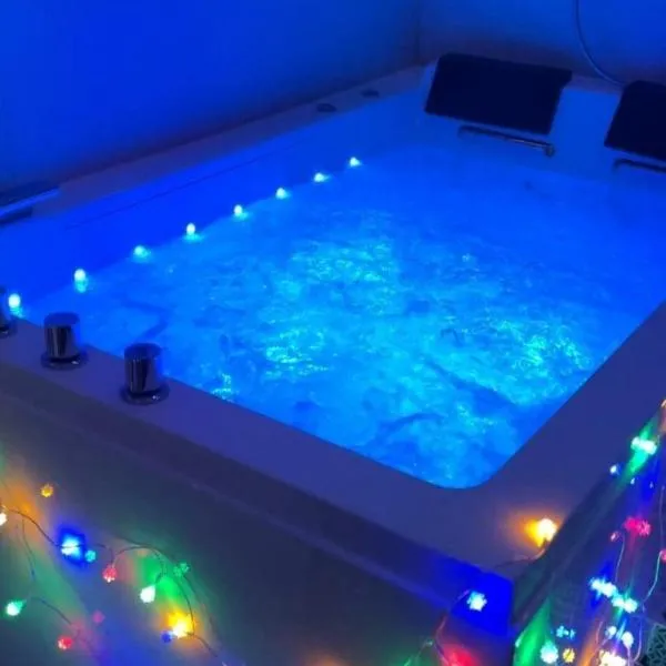 Apartment in Paris with Jaccuzzi, hotel in Paris