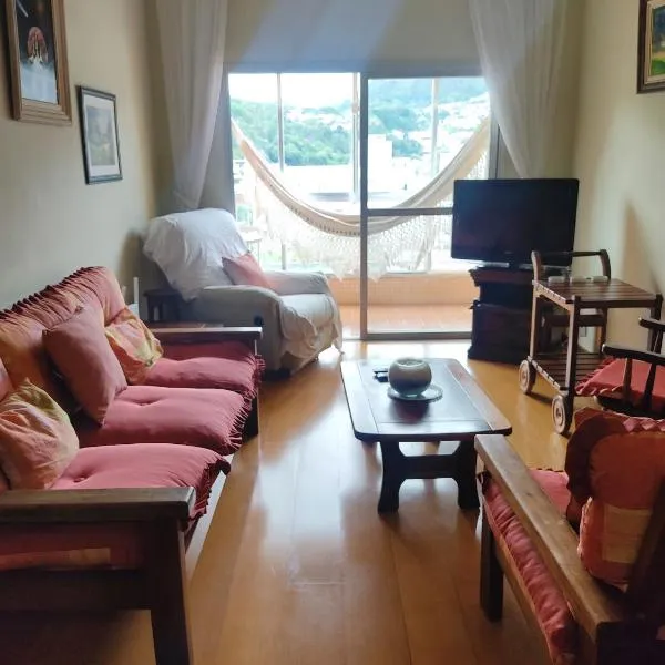 Apartamento no Alto com vaga, hotel in Teresópolis