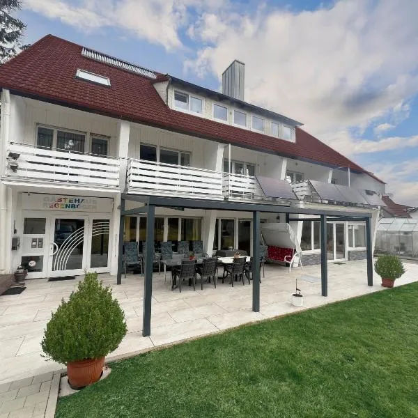 Gästehaus Regenbogen, hotel v destinaci Königsfeld im Schwarzwald