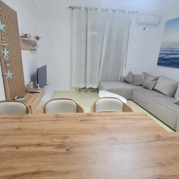 Sea & Sun Apartment Orikum, hotel v destinaci Orikumi