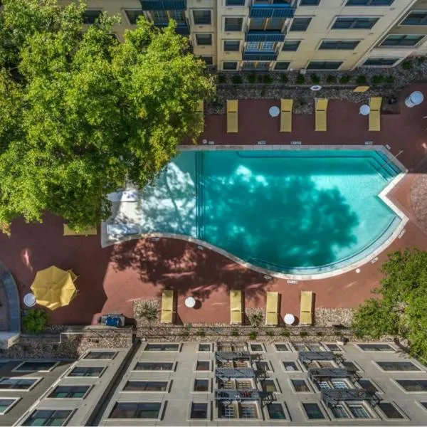 Monthier Downtown RI1S1U1, hotel v destinaci Austin