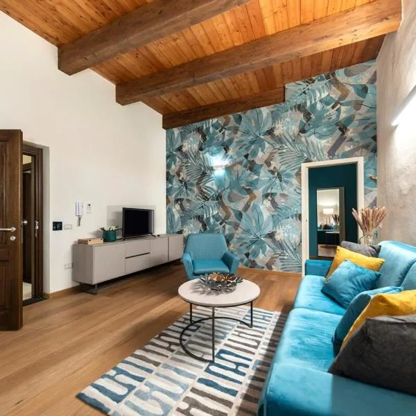 Suite Deluxe in Palazzo Storico - Centro Sassari - Appartamento Porto Vecchio, hotel in Sassari