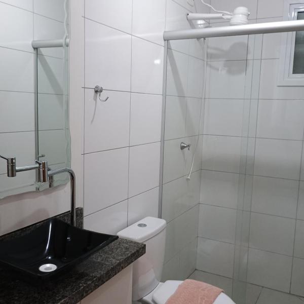 Apto6 com WI-FI e garagem e 100 a av Brasil - Foto 4