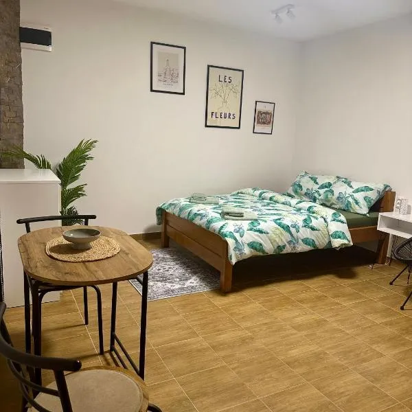 Apartman 8, hotel v destinaci Ruma