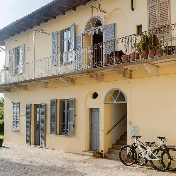 Ostello del Quadrifoglio, hotel v destinaci Ameno