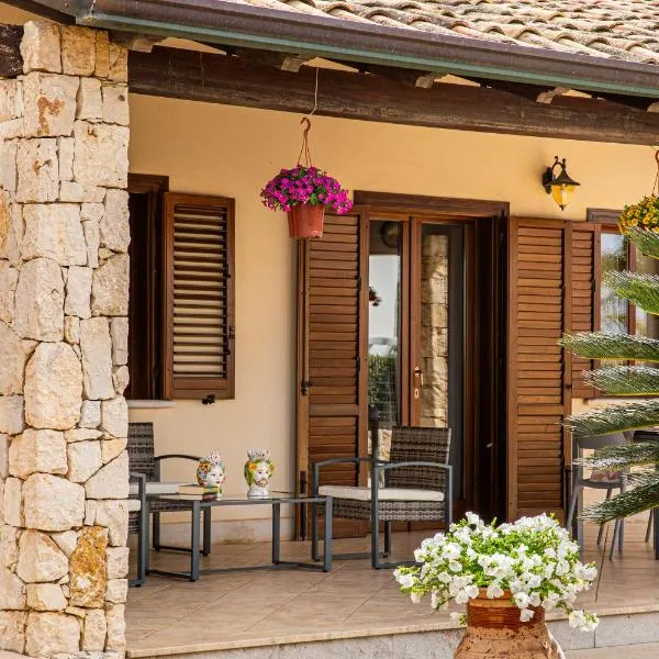 Exclusive Palm House near the beach、アルカモのホテル