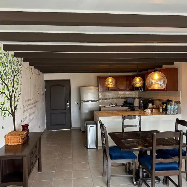 Rocky Suite, close to everything, ξενοδοχείο σε Ensenada