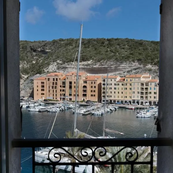 Appartement vue sur le port - Chez Carlu, hotel v destinaci Bonifacio