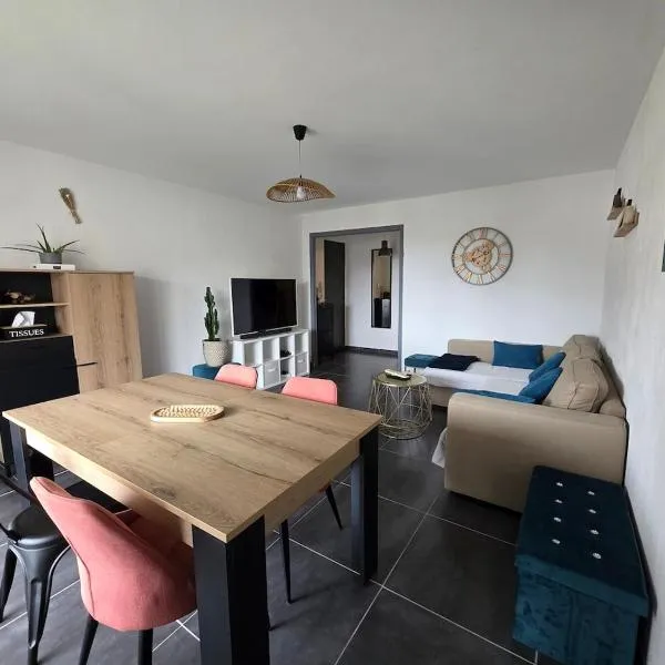 Appartement climatisé 4 personnes, hotel in Sisteron