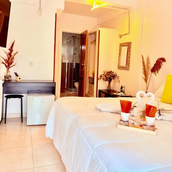 Hostal La Rosa, hotel v destinaci Cáceres