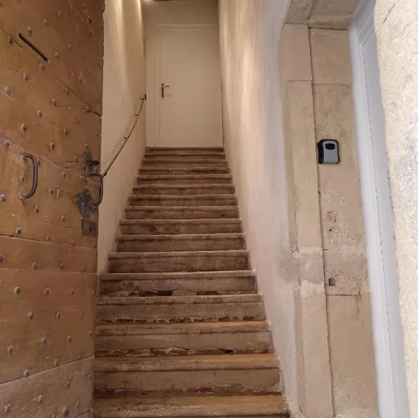 Maison de ville LAGALERIE, hotel in Tournus