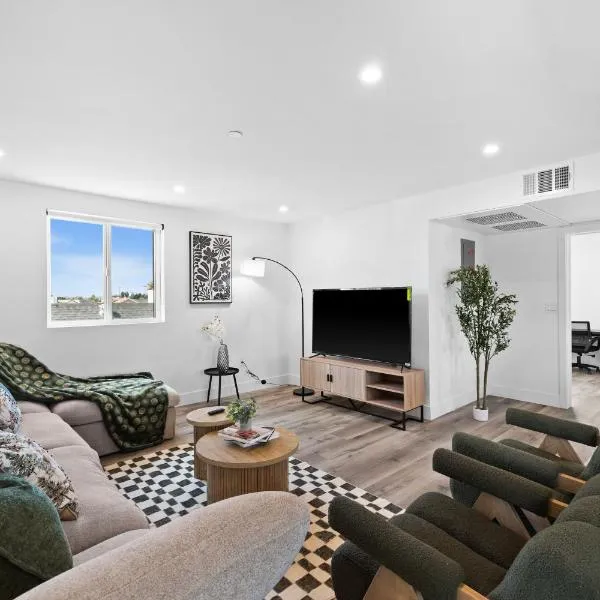 Chic Private Room with Bath-Steps to USC and Downtown LA, hotel v Los Angeles