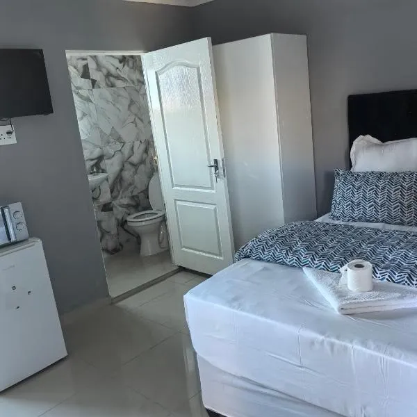 Gift guest house 4, hotel in Cravenby