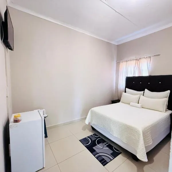 Relax Guest House, hotel v destinaci Ermelo