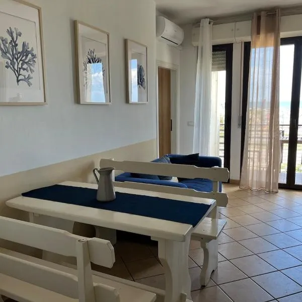 Residence Ottoemezzo int 2, hotel in Rimini