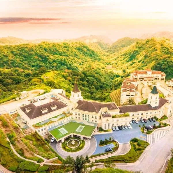 Twin Lakes Hotel, hotel in Tagaytay