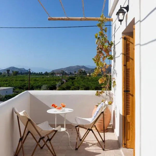 Villa Plaka 16 "The Bordeaux"-Drepano Nafplio, hotel in Drepana