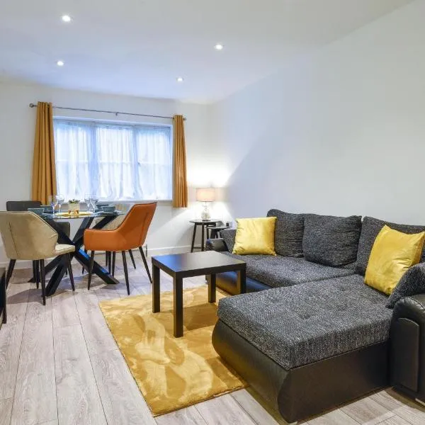Entire modern 2 Bedroom 2 bathroom Flat in Pinner, hotel em Pinner