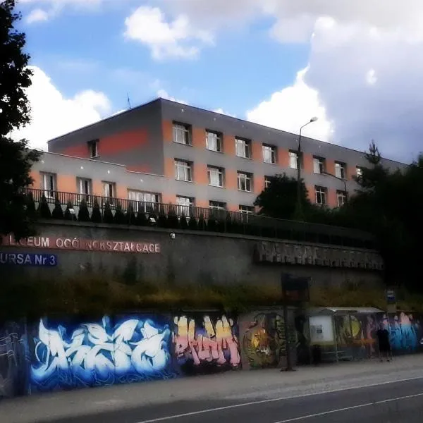 Szkolne Schronisko Młodzieżowe Sezonowe nr 3, hotel v destinaci Olštýn