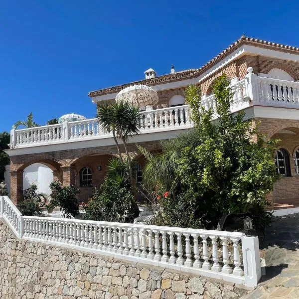 Villa Victoria B&B, hotel v destinaci Mijas