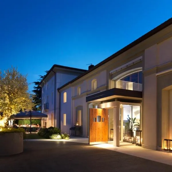 Ca' Apollonio Heritage, hotel en Romano D'Ezzelino