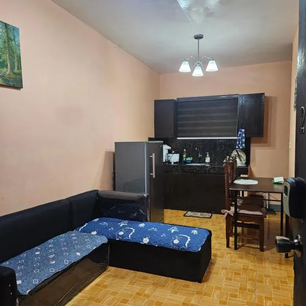 Viesnīca Mel's Place Batangas Unit 2 Two Bedroom House w Free Parking, WIFI, Hot & Cold Shower pilsētā Batangasa