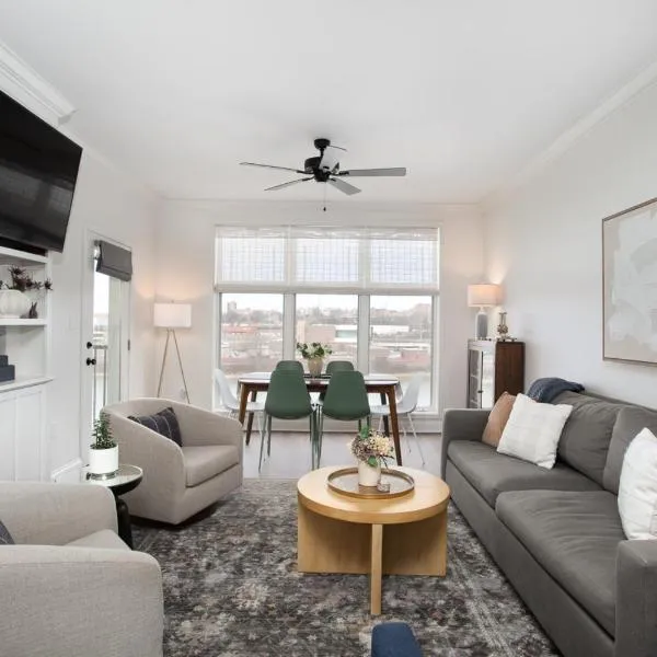 Rivertowne Escape Downtown Knoxville，位于诺克斯维尔的酒店