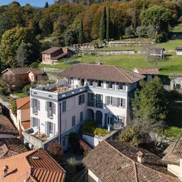 Villa Viviana - by MyHomeInComo, hotel v destinácii Menaggio