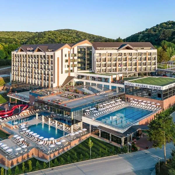Movenpick Resort and Spa Fruske Terme, hotel u Vrdniku