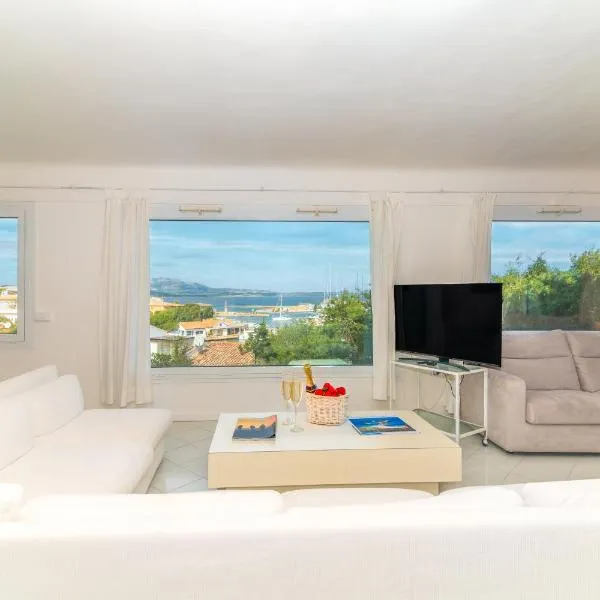 Porto Rotondo Luxury Penthouse, hotel in Porto Rotondo