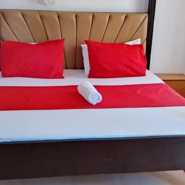 SEBULENI SEA LUXURY HOMESTAY- WALK TO NYALI BEACH Msa, hotel v destinaci Mombasa