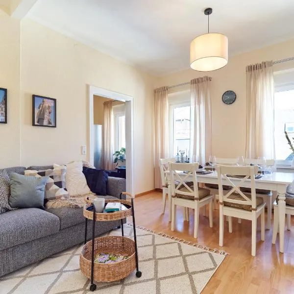 MARX - Zentrales & geräumiges Apartment für bis zu 6 Personen - 2 Schlafzimmer mit TV, WLAN & Waschmaschine, hótel í Trier