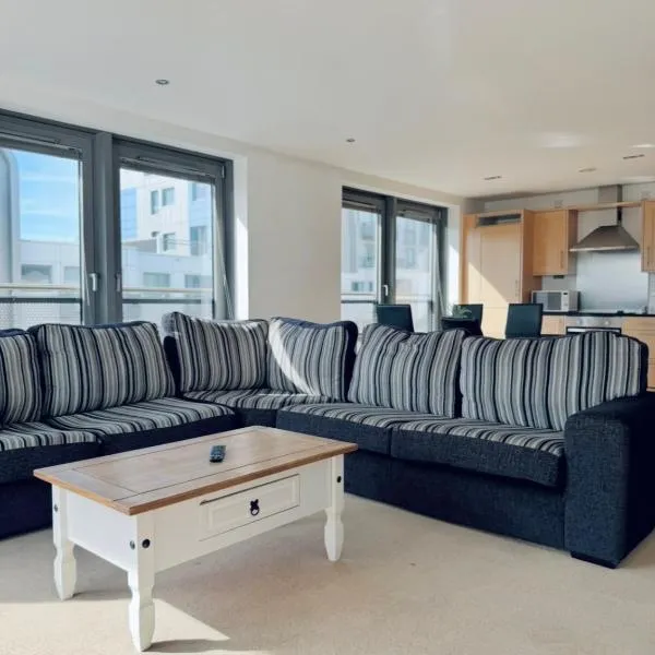 Modern Two Bedroom Apartments, hotel v destinaci Edinburgh