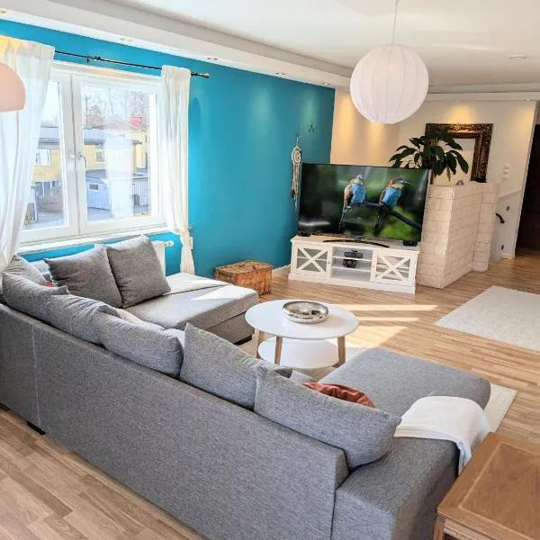Luxury Villa 130 m2 centrally, hotel v destinaci Katrineholm