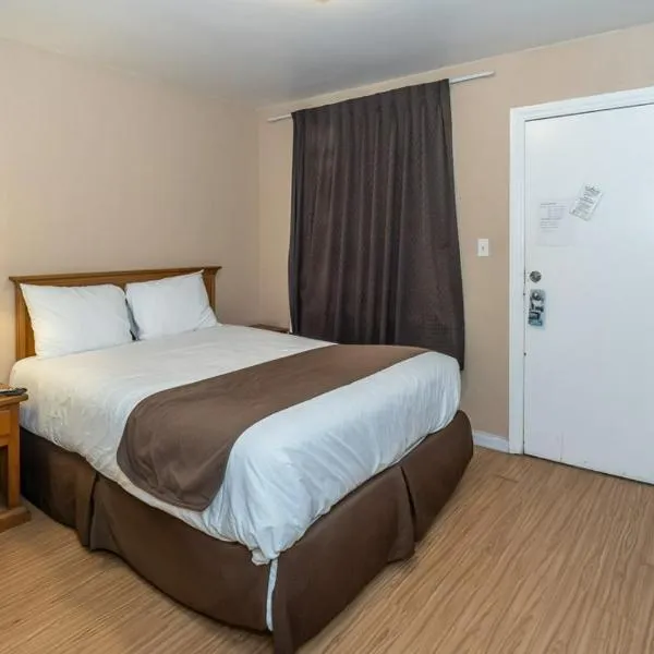 Maples Motel, hotel v destinaci Orillia