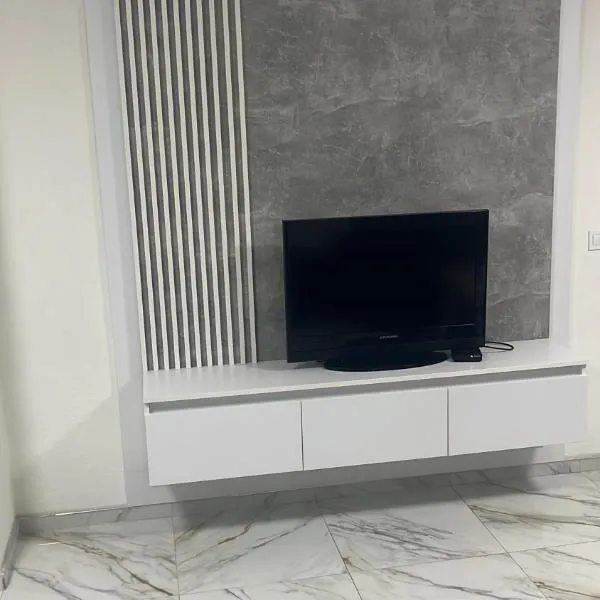Arbesi Apartament, hotel v destinaci Gnjilane