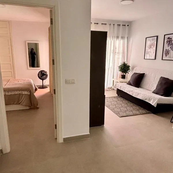 Apartamento La Colina, hotel v destinaci Arona