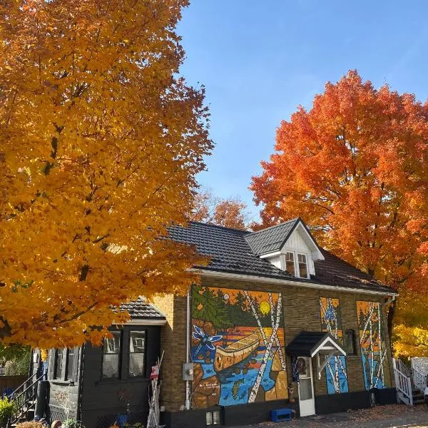 Blue Spruce Bed and Breakfast Muskoka, hotel v destinaci Gravenhurst