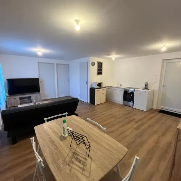 L inattendu Le Creusot Le Breuil appartement 2 chambres proche gare tgv, hotel v destinaci Le Breuil