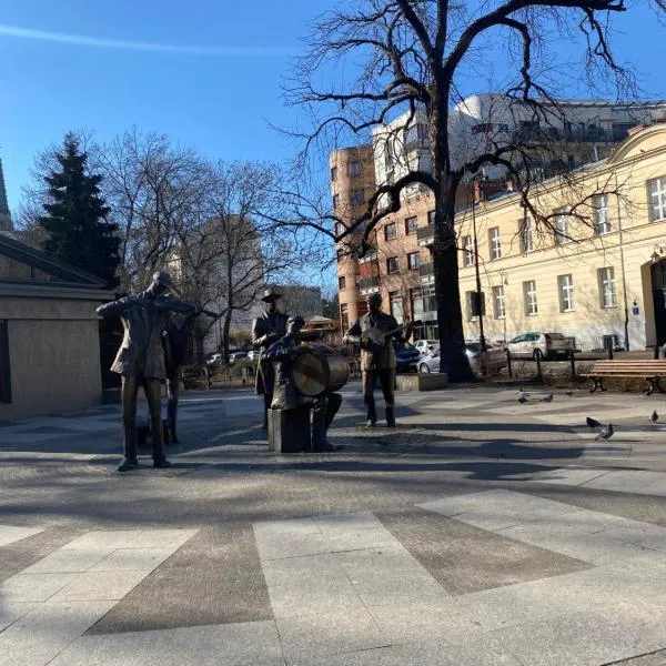 Komfortowy apartament na Floriańskiej, park Praski, Dw Wileński,w odległości spaceru od starego miasta, Напротив офиса для прохождения теста CES для моряков, wystawiamy faktury dla firmy KSeF, hôtel à Varsovie
