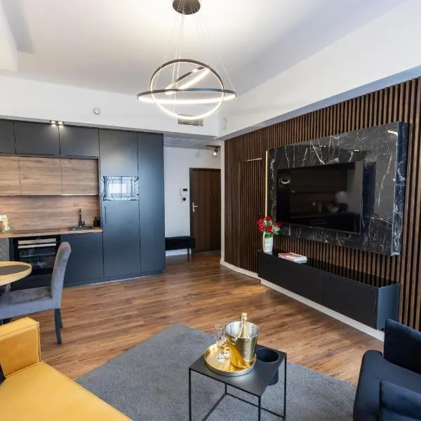 FRANKO APARTAMENTS - Hanza Tower, hotel in Szczecin