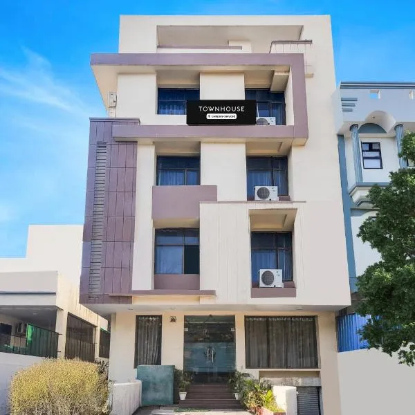 Super Townhouse Malviya Nagar Near Airport Formerly Royal Residency, hotel v destinaci Džajpur