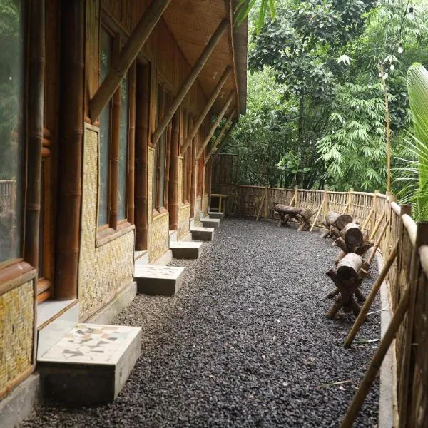 Budget Room at Bamboo Osing Banyuwangi, hotel v destinaci Tamansuruh