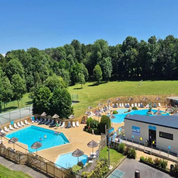 Camping Paradis du Quinquis, hotel v destinácii Clohars-Carnoët
